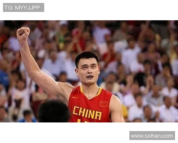 姚明重返课堂传递知识力量激励年轻学子追寻梦想与篮球的无限可能 姚明重返课堂传递知识力量激励年轻学子追寻梦想与篮球的无限可能