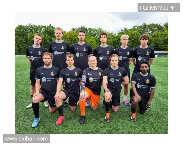 足球巨星巅峰对决谁能称霸绿茵场荣耀之战即将开启