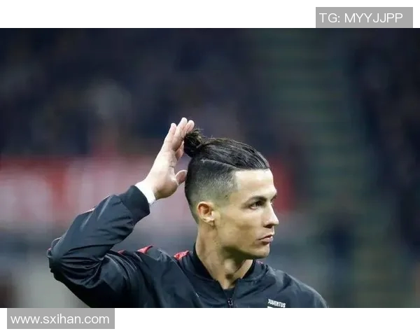 西罗经典发型大赏足球明星西罗的时尚发型演变与风格解析 西罗经典发型大赏足球明星西罗的时尚发型演变与风格解析